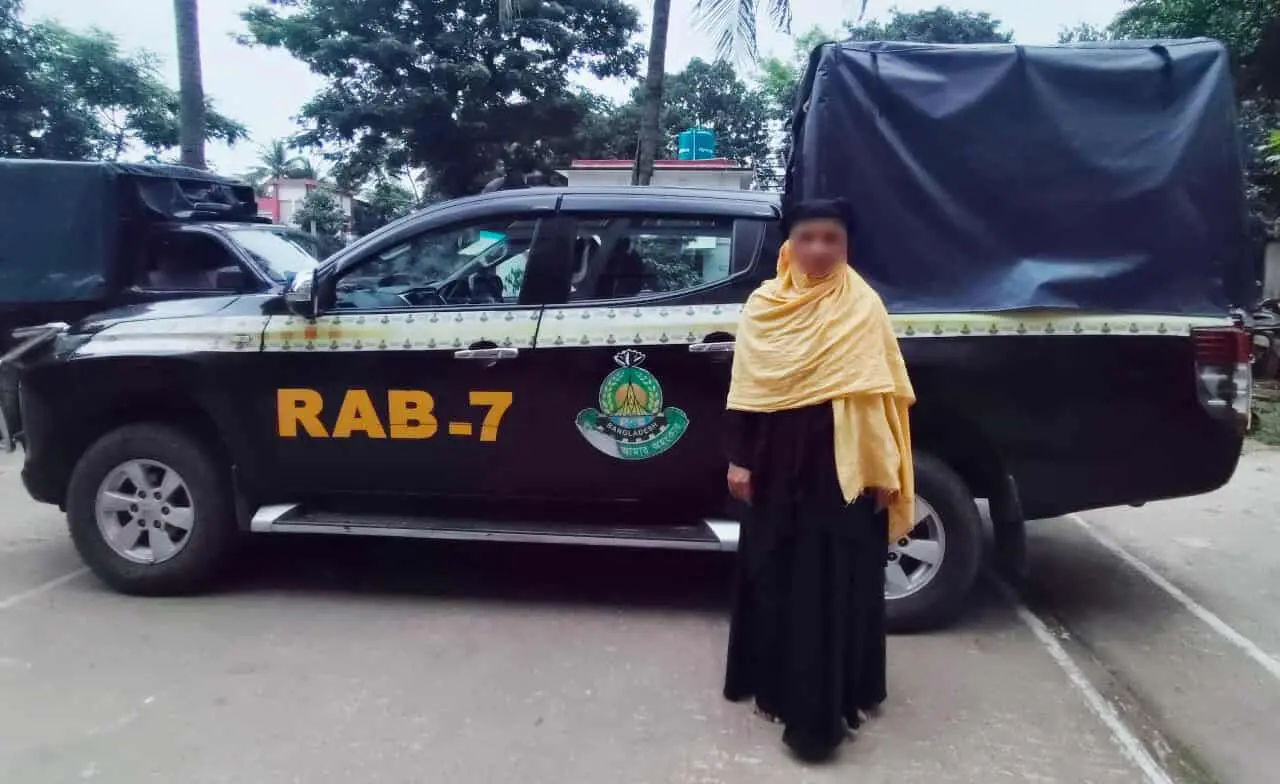 চট্টগ্রামে বসতঘরে মিলল ১ লাখ পিস ইয়াবা, নারী আটক