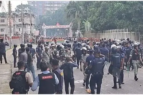 গোপালগঞ্জে এনসিপির সমাবেশ ঘিরে সংঘর্ষে নিহত ৩